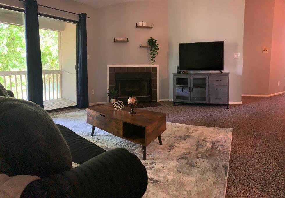 אינדיאנפוליס Watchtower Condo At Eagle Creek מראה חיצוני תמונה
